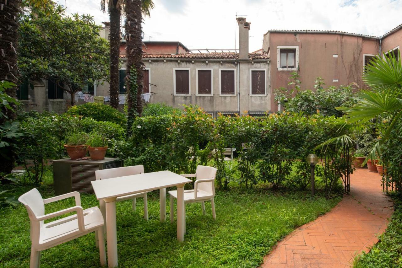 Garden Apartment Venice Exterior photo
